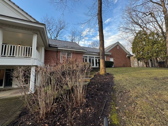 83 Oak Creek Drive, Yorkville, IL 60560