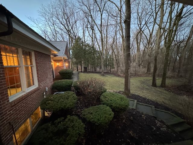 83 Oak Creek Drive, Yorkville, IL 60560