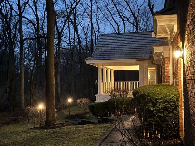 83 Oak Creek Drive, Yorkville, IL 60560