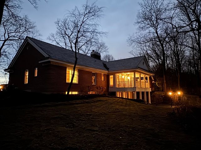 83 Oak Creek Drive, Yorkville, IL 60560