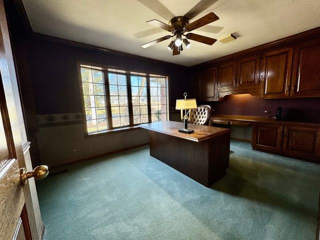 83 Oak Creek Drive, Yorkville, IL 60560