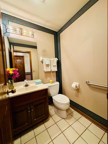 83 Oak Creek Drive, Yorkville, IL 60560