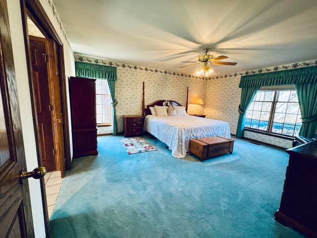 83 Oak Creek Drive, Yorkville, IL 60560