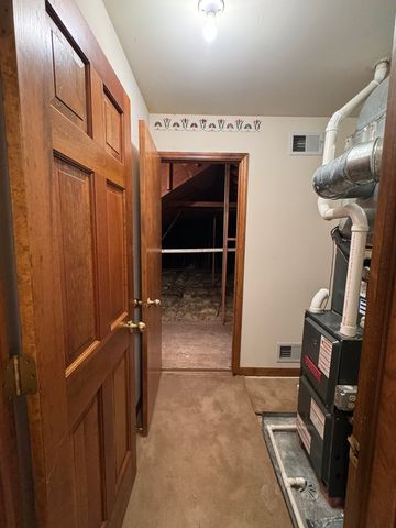 83 Oak Creek Drive, Yorkville, IL 60560