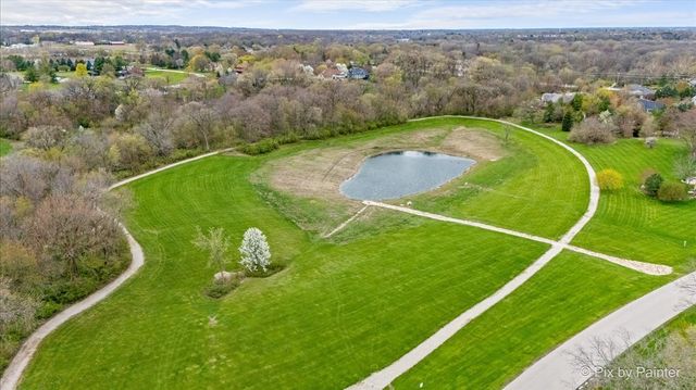 83 Oak Creek Drive, Yorkville, IL 60560