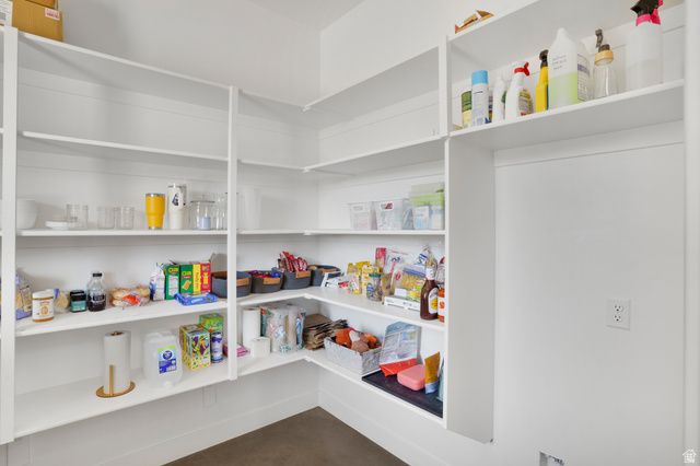 1034 E RUSTED CREEK CIR, Washington, UT 84780