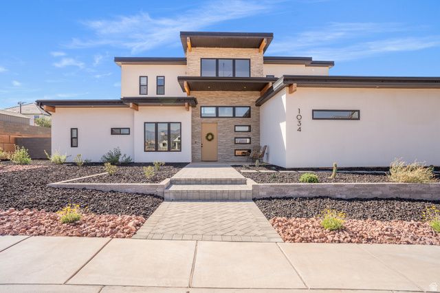 1034 E RUSTED CREEK CIR, Washington, UT 84780