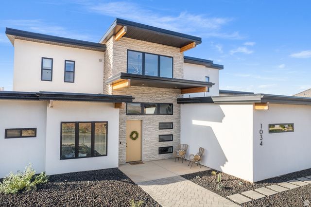 1034 E RUSTED CREEK CIR, Washington, UT 84780