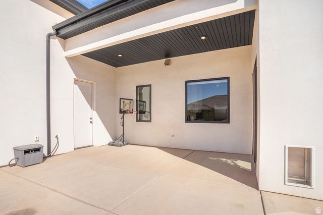 1034 E RUSTED CREEK CIR, Washington, UT 84780