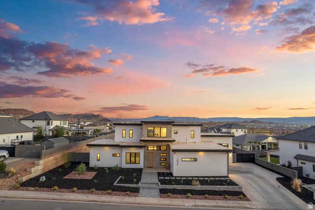 1034 E RUSTED CREEK CIR, Washington, UT 84780