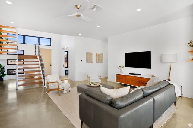 1034 E RUSTED CREEK CIR, Washington, UT 84780