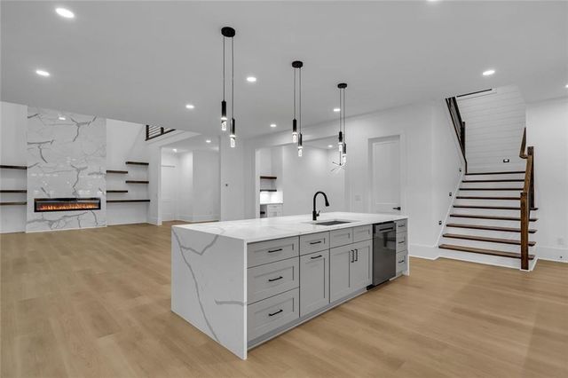 2865 Echelon Court, Snellville, GA 30039