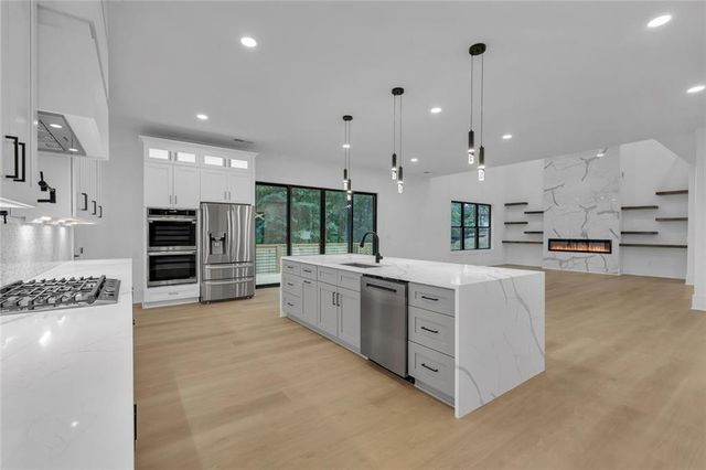 2865 Echelon Court, Snellville, GA 30039
