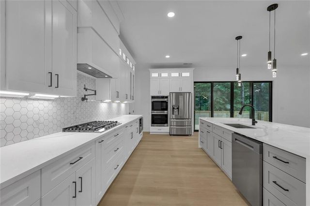 2865 Echelon Court, Snellville, GA 30039