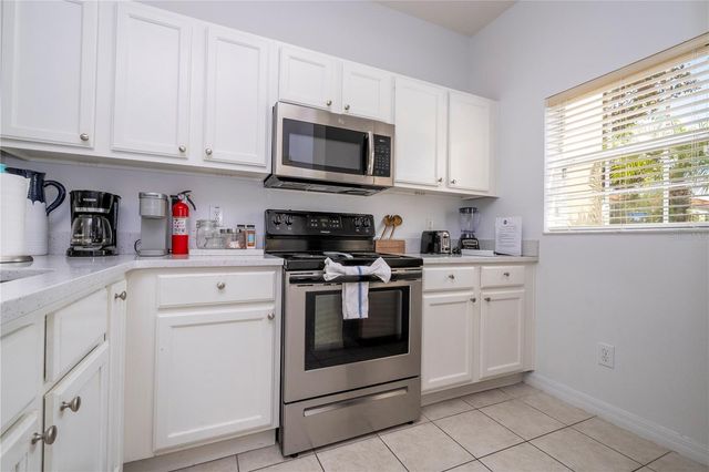 1120 LAS FUENTES DRIVE, Kissimmee, FL 34746