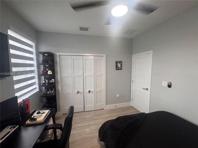 15376 SW 13th Terrace, Miami, FL 33194