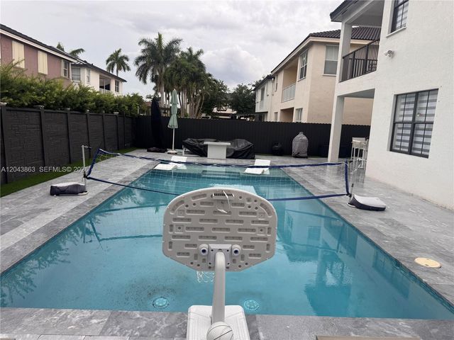 15376 SW 13th Terrace, Miami, FL 33194