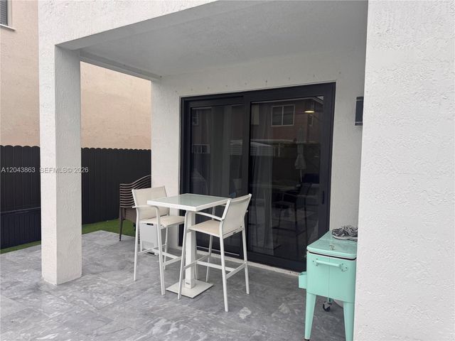 15376 SW 13th Terrace, Miami, FL 33194