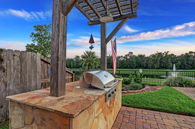 18515 Duke Lake Drive, Spring, TX 77388
