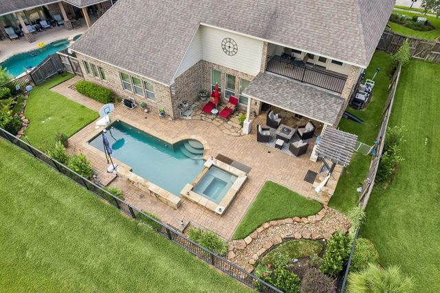 18515 Duke Lake Drive, Spring, TX 77388
