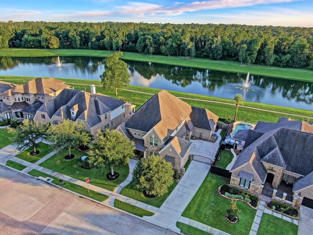 18515 Duke Lake Drive, Spring, TX 77388