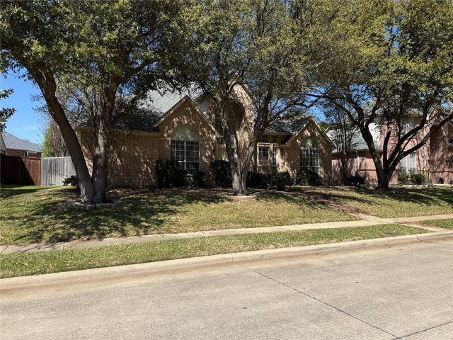 4513 Saint James Drive, Plano, TX 75024