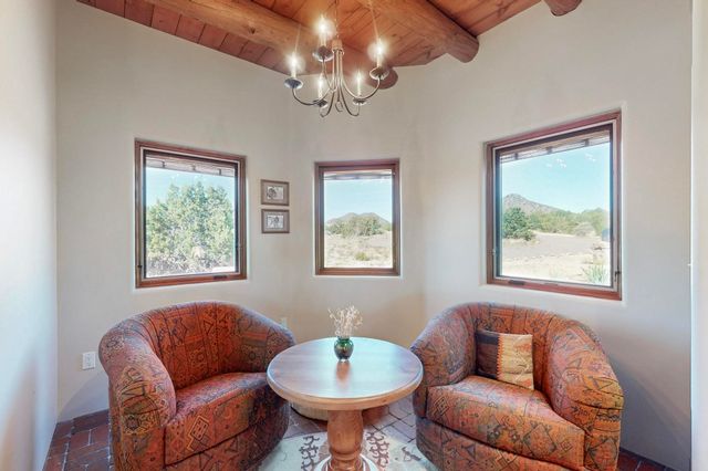 33 Black Canyon Road, Santa Fe, NM 87508