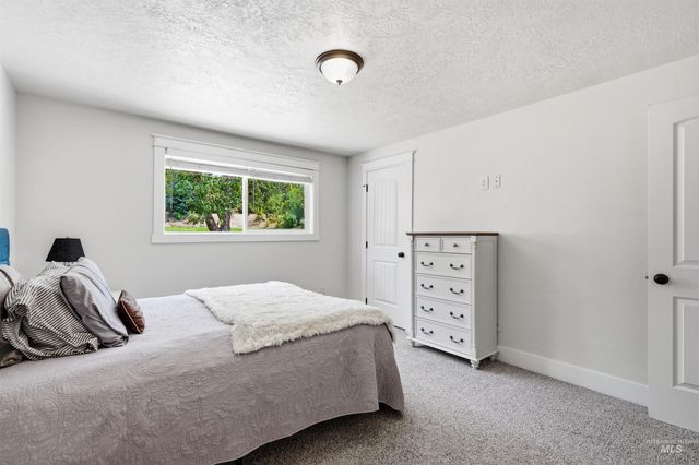 23650 Freezeout Rd, Caldwell, ID 83607