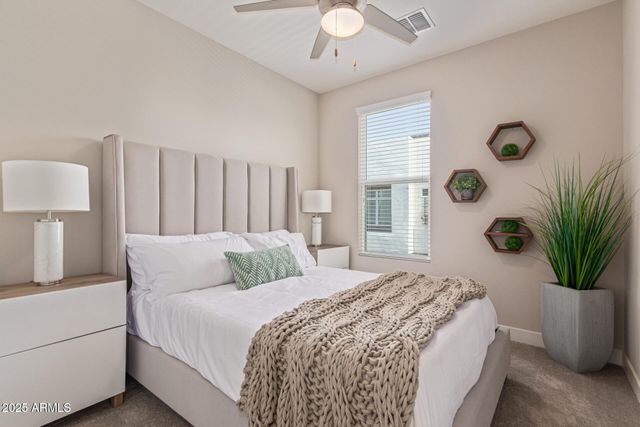 1717 E MORTEN Avenue 12, Phoenix, AZ 85020