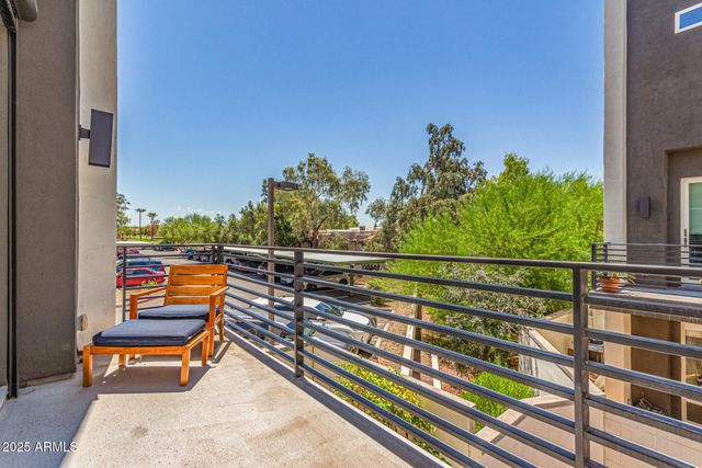 1717 E MORTEN Avenue 12, Phoenix, AZ 85020