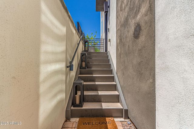 1717 E MORTEN Avenue 12, Phoenix, AZ 85020