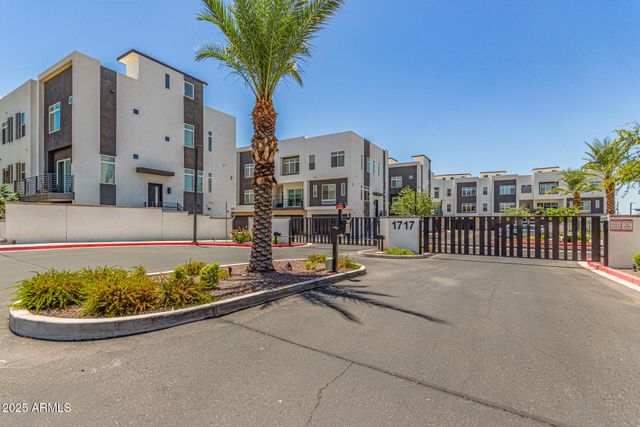 1717 E MORTEN Avenue 12, Phoenix, AZ 85020