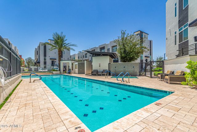 1717 E MORTEN Avenue 12, Phoenix, AZ 85020