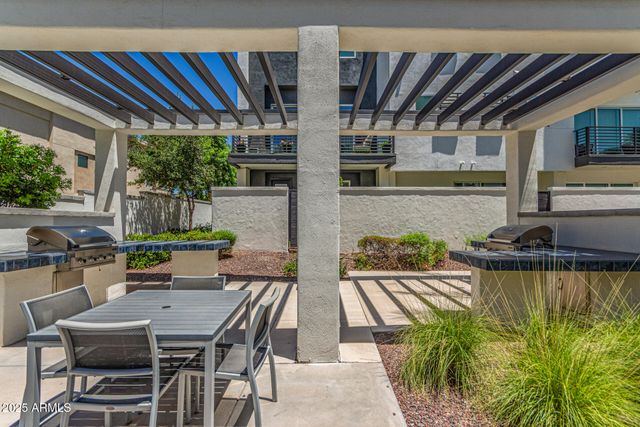 1717 E MORTEN Avenue 12, Phoenix, AZ 85020