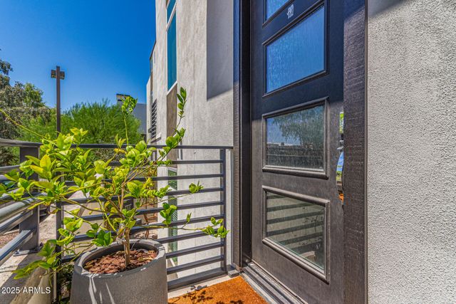 1717 E MORTEN Avenue 12, Phoenix, AZ 85020