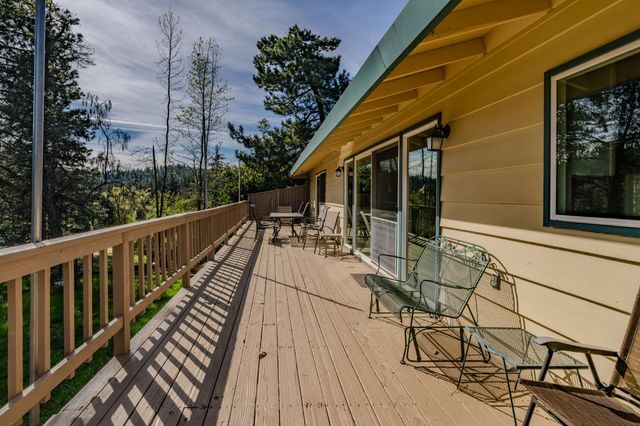 26262 Fairway Dr, Pioneer, CA 95666