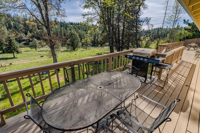 26262 Fairway Dr, Pioneer, CA 95666