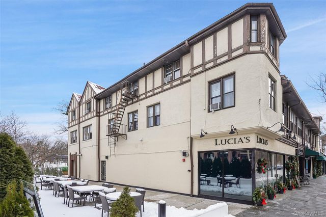 2-20 Garth Road 206, Scarsdale, NY 10583