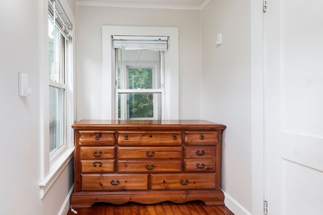 75 Perkins Ave, Hamilton, MA 01982