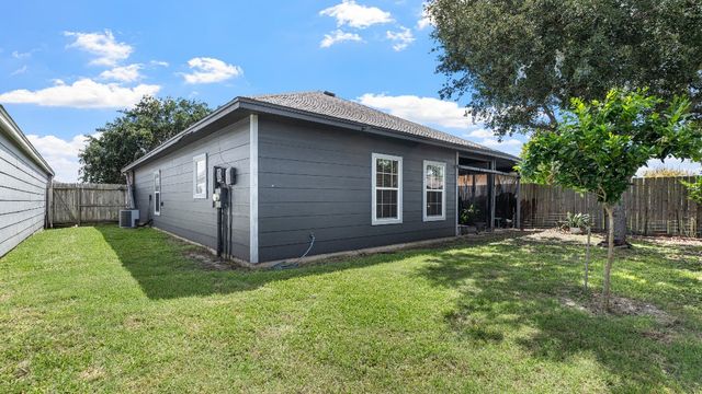 3006 Masterson Dr, Corpus Christi, TX 78415