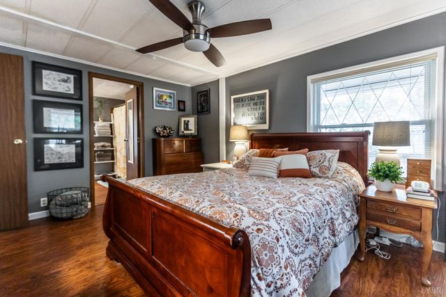 301 Log Cabin Road, Appomattox, VA 24522