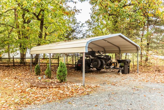 301 Log Cabin Road, Appomattox, VA 24522