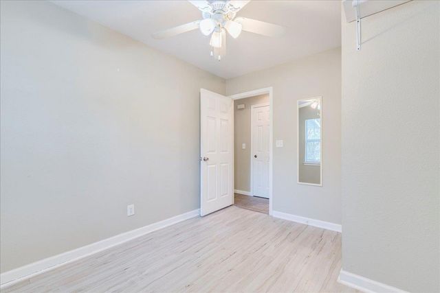 609 Cottonwod ST, Lockhart, TX 78644