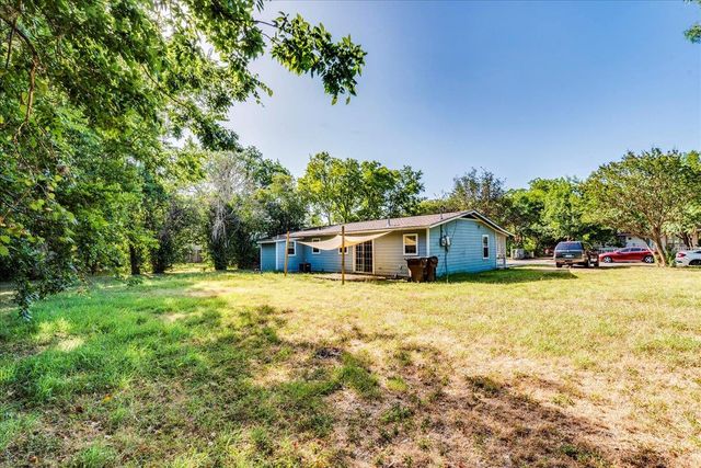 609 Cottonwod ST, Lockhart, TX 78644