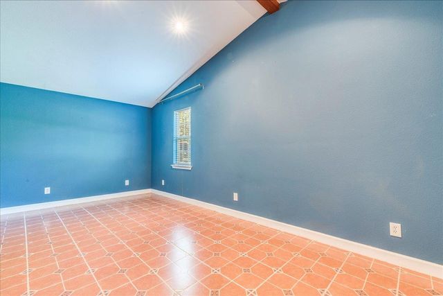 609 Cottonwod ST, Lockhart, TX 78644