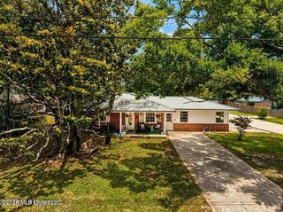 1919 Stuart Avenue, Ocean Springs, MS 39564