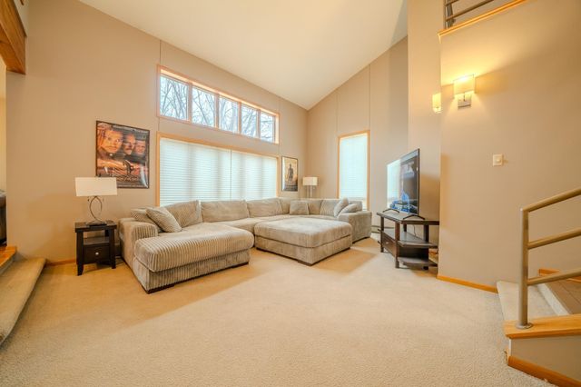 2022 Hillcrest Drive, Saint Cloud, MN 56303