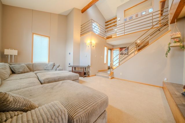 2022 Hillcrest Drive, Saint Cloud, MN 56303