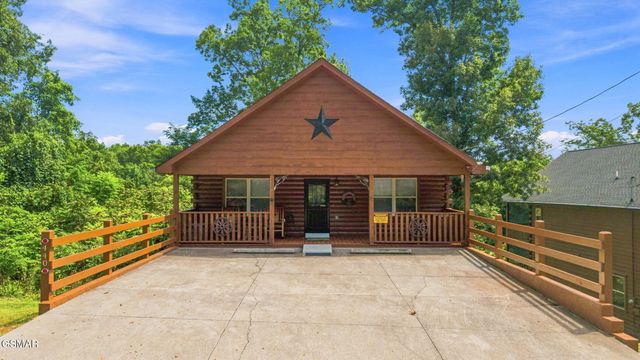 440 Oak Sky Way, Sevierville, TN 37876