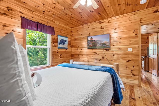 440 Oak Sky Way, Sevierville, TN 37876